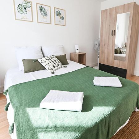 Grand Appartement Avec Balcon Hyper - Centre Tarbes Exteriör bild