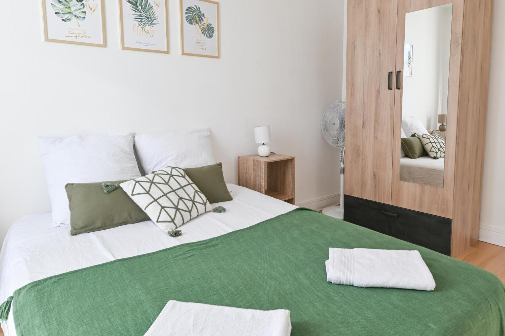 Grand Appartement Avec Balcon Hyper - Centre Tarbes Exteriör bild