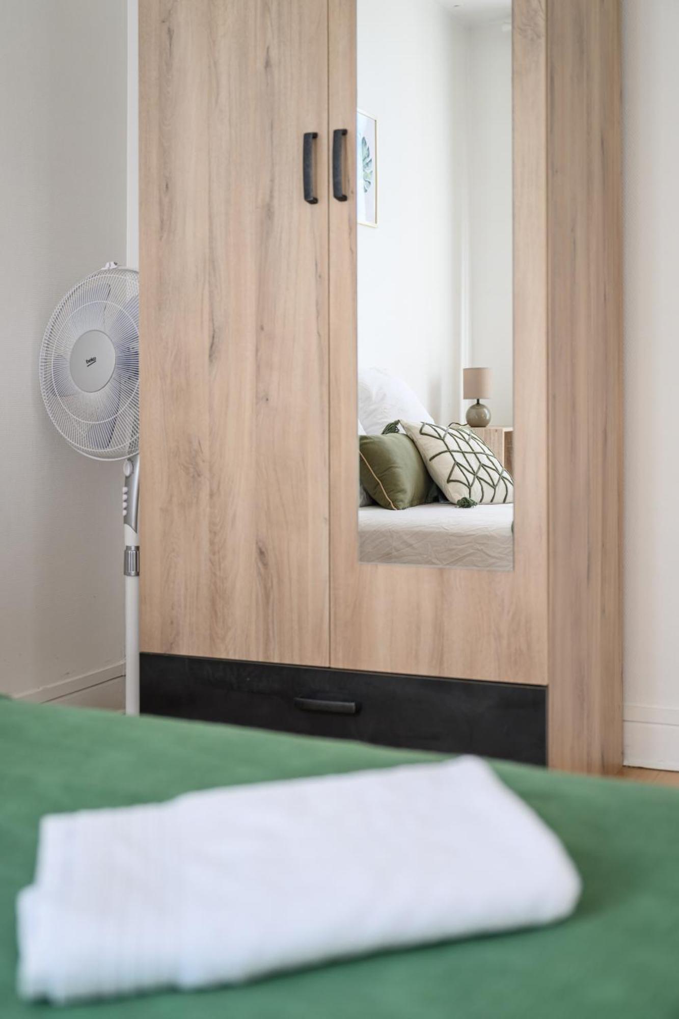 Grand Appartement Avec Balcon Hyper - Centre Tarbes Exteriör bild